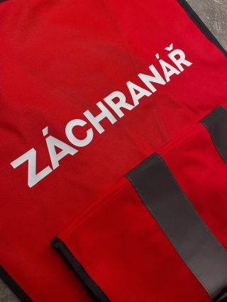 Reflexní vesta s nápisem na přání 🦺 ❤️Rychlé dodání ❤️Množstevní slevy ❤️Různé barvy www.megapotisk.cz Nezávazná cenová...