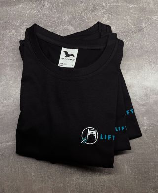 Firemní trička pro 𝗟𝗜𝗙𝗧𝗣𝗥𝗢 ✨ rychlá výroba ✨ různé barvy ✨ kvalitní materiál Nezávaznou poptávku můžete zaslat na...